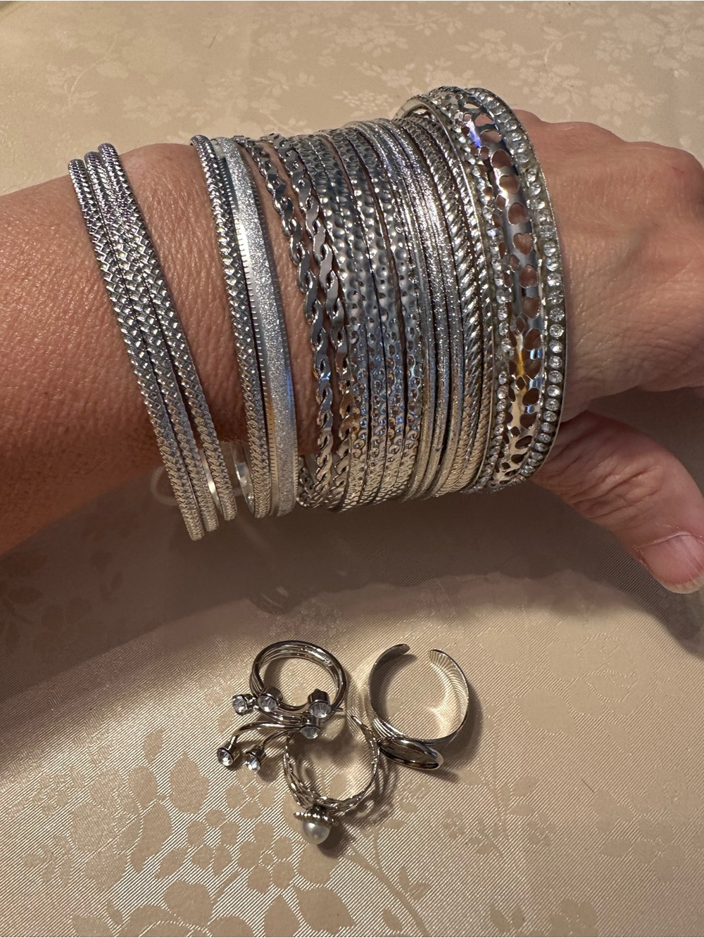 Lot of 20 Peace Jewelry In Silver Tone